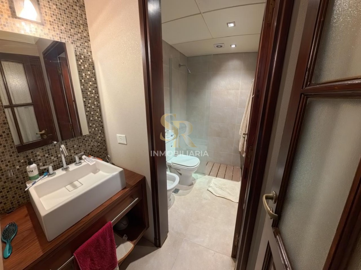 CASA EN ALQUILER TEMPORAL DE 5 AMBIENTES CON PILETA PINAMAR 