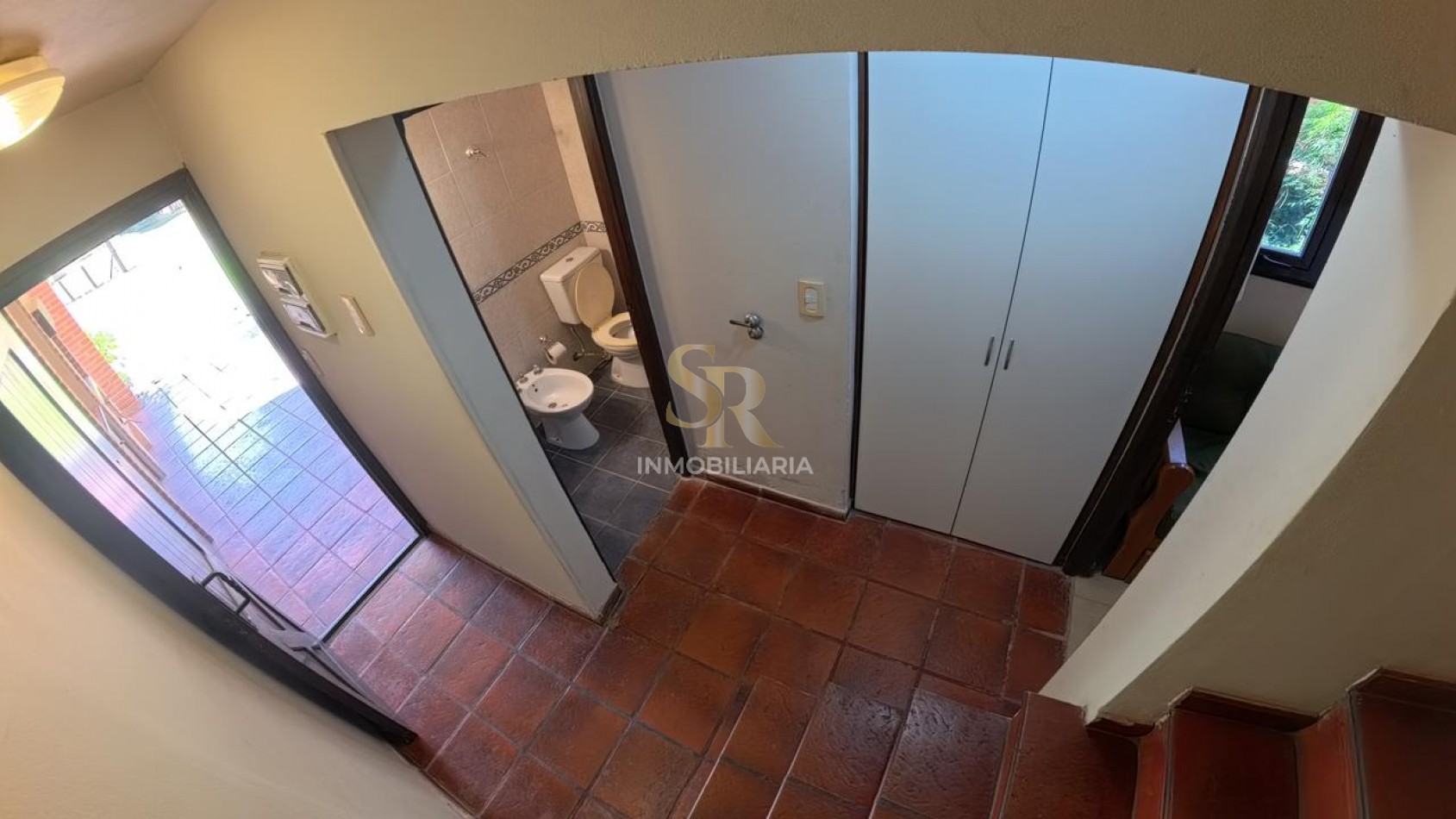 CASA EN VENTA DE 5 AMB BARRIO LASALLE PINAMAR