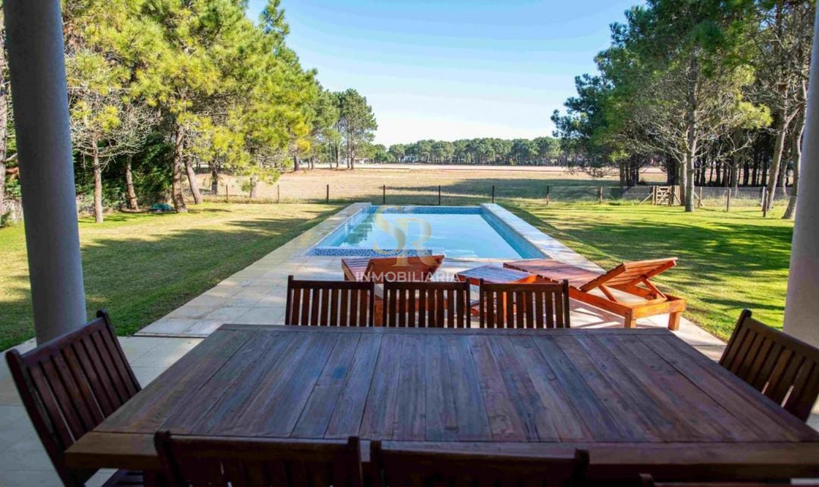 CASA EN VENTA LA HERRADURA PINAMAR
