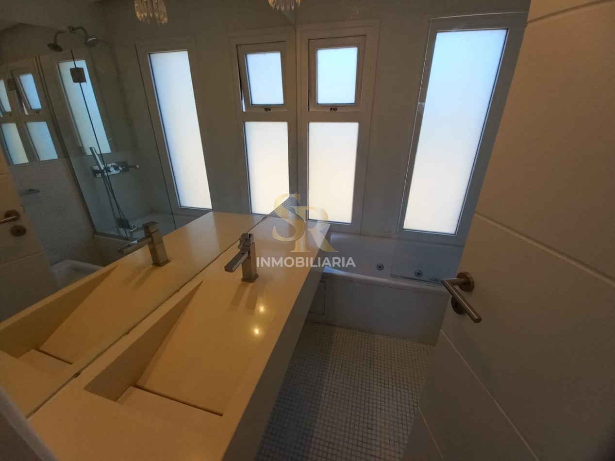 CASA EN VENTA 4 AMBIENTES ALAMOS PINAMAR