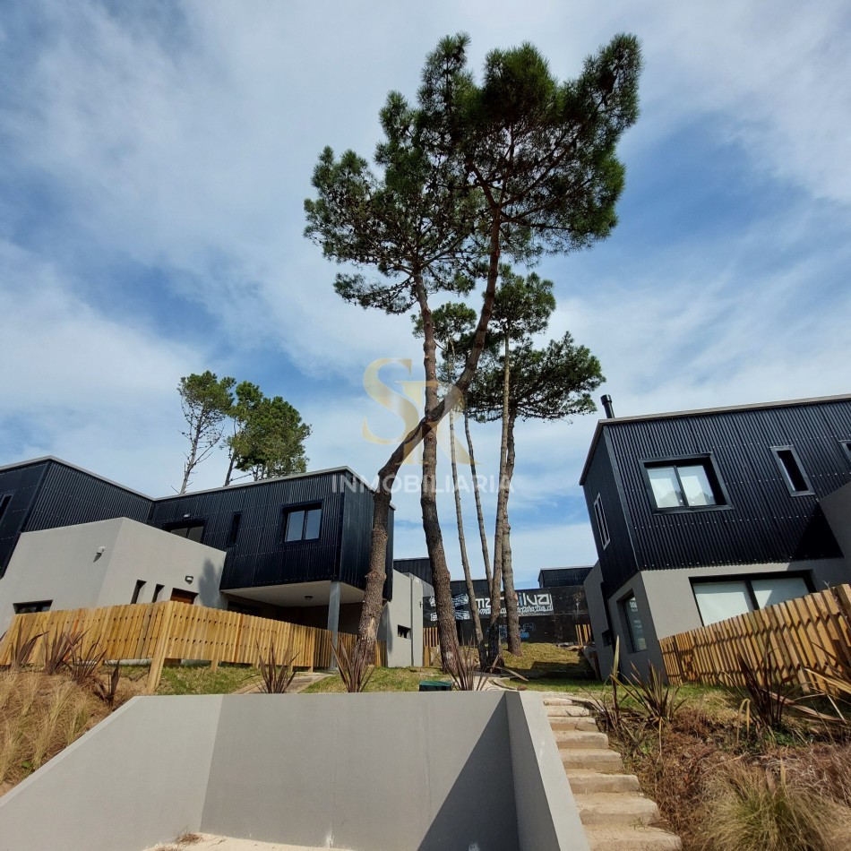 DUPLEX EN VENTA 3 AMBIENTES COMPLEJO MARDILVARA PINAMAR