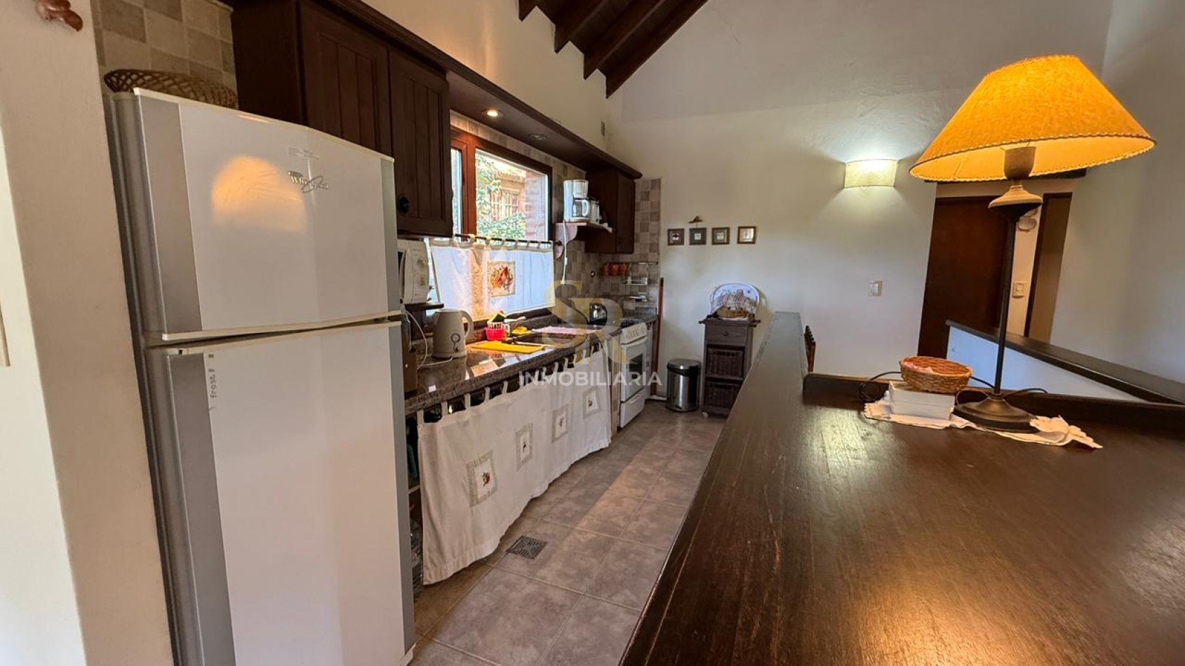 CASA EN VENTA DE 5 AMB BARRIO LASALLE PINAMAR