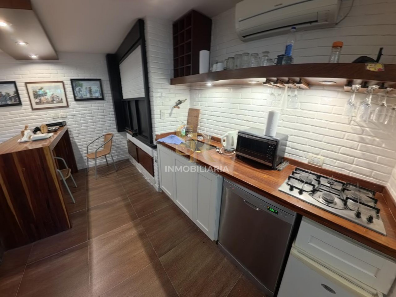 CASA EN ALQUILER TEMPORAL DE 5 AMBIENTES CON PILETA PINAMAR 