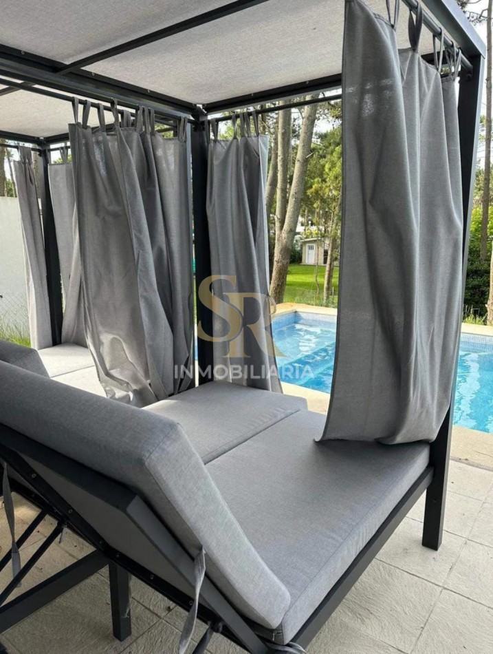 CASA EN VENTA 5 AMBIENTES ALAMOS PINAMAR