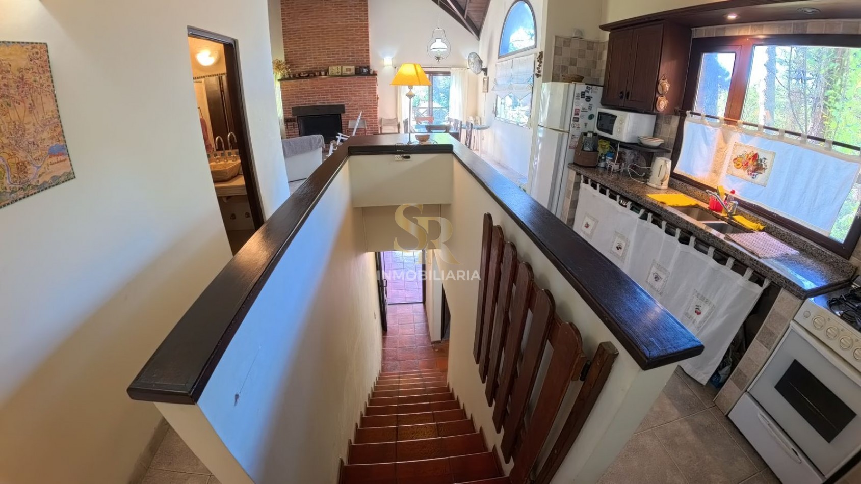 CASA EN VENTA DE 5 AMB BARRIO LASALLE PINAMAR