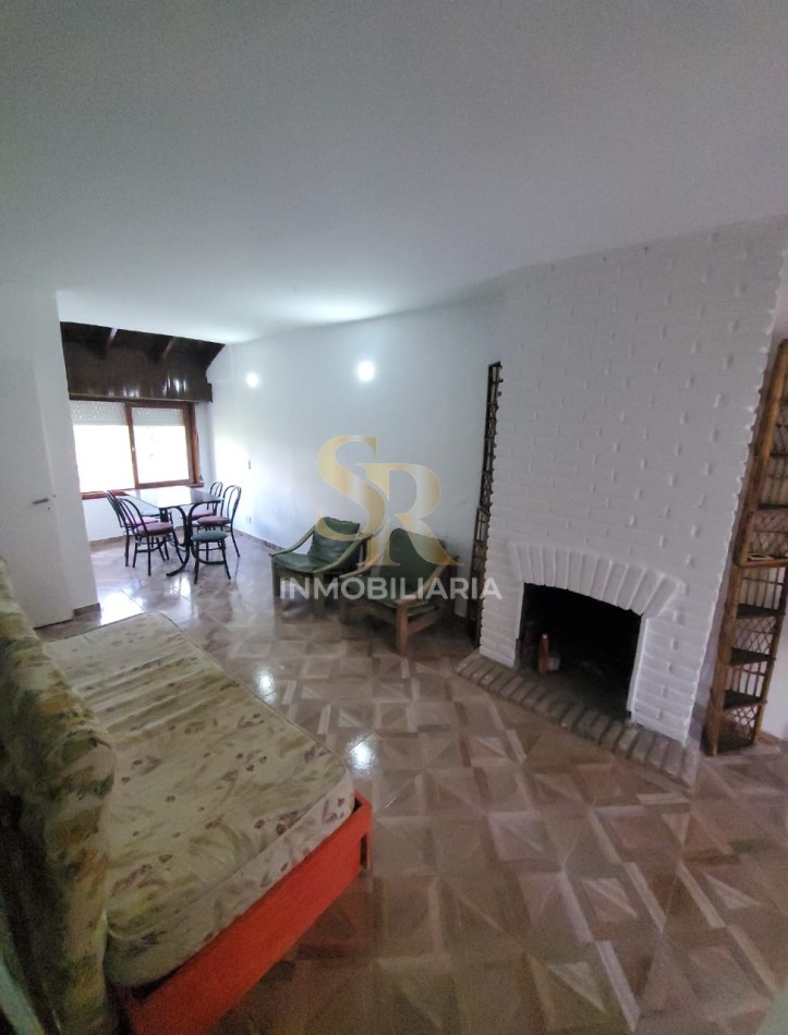 DEPARTAMENTO TRIPLEX EN VENTA PINAMAR