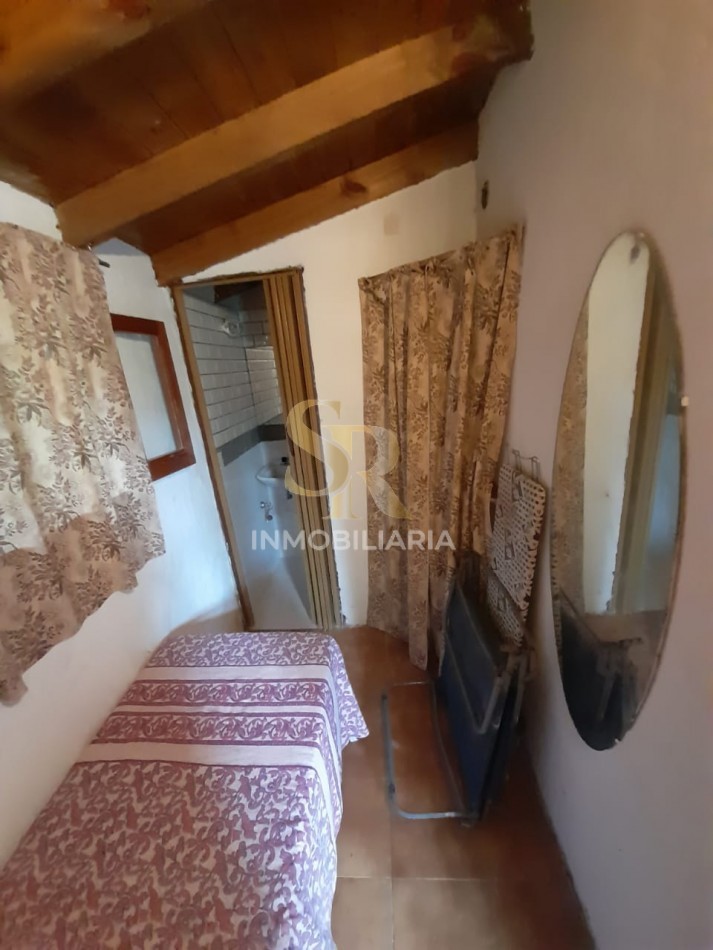 CASA EN VENTA DE 6 AMBIENTES BARRIO LASALLE