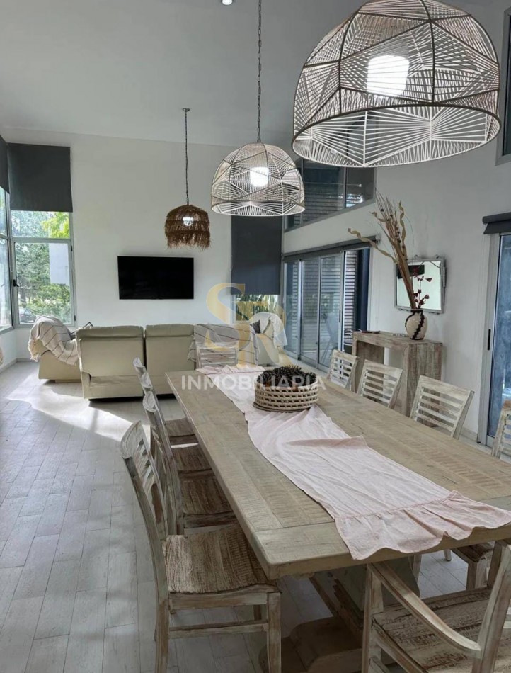 CASA EN VENTA 5 AMBIENTES ALAMOS PINAMAR