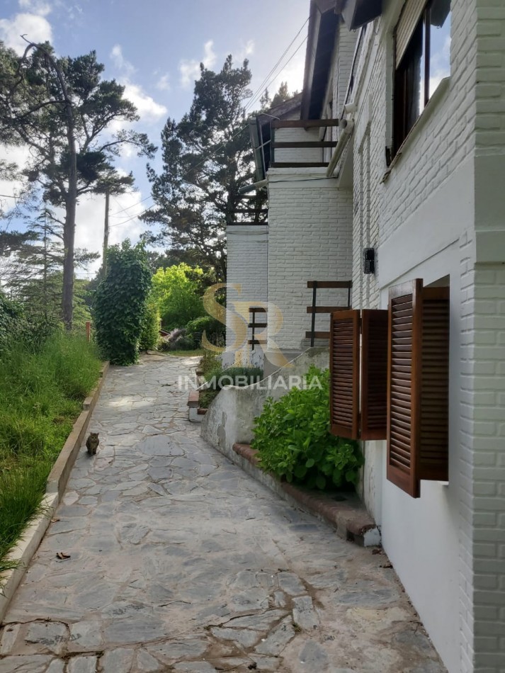 DEPARTAMENTO TRIPLEX EN VENTA PINAMAR