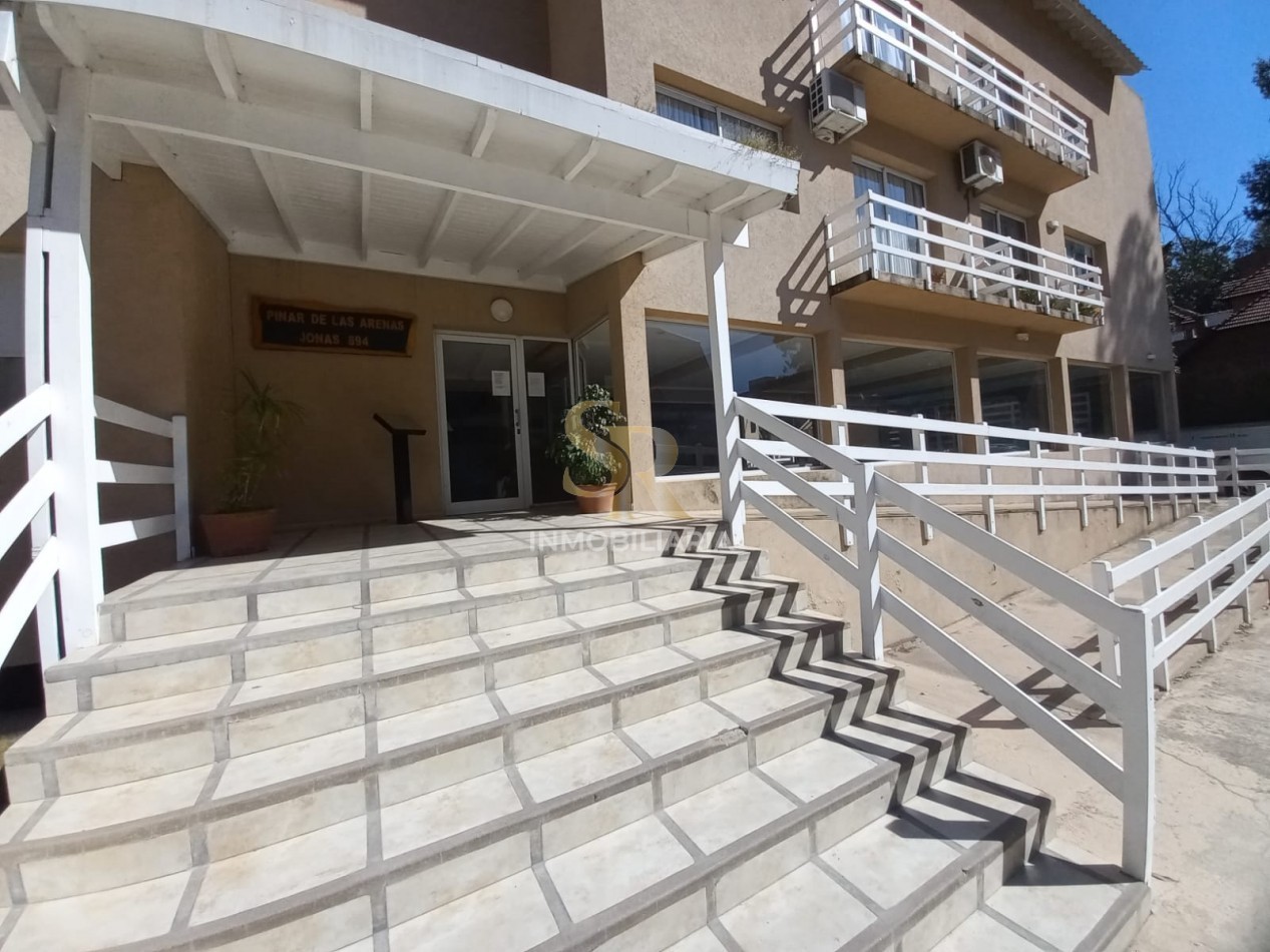 DEPARTAMENTO EN VENTA PINAMAR ZONA CENTRO CON PILETA